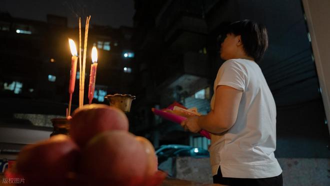 3不做”不是迷信寓意花好月圆人长久AG真人网明日中秋节牢记“4不送(图3)