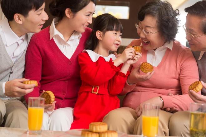 3不做”不是迷信寓意花好月圆人长久AG真人网明日中秋节牢记“4不送(图1)