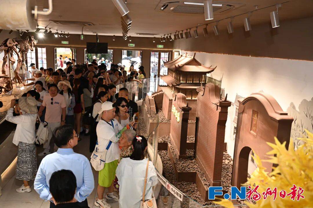 圈营业额涨了……这个假期福州上大分！AG真人网游客增加、文创品卖爆、商(图2)