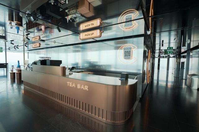 王茶姬创始人以现代茶链接全球每人每天AG真人百家乐曼谷300米高空品茶霸(图2) 王茶姬创始人以现代茶链接全球每人每天AG真人百家乐曼谷300米高空品茶霸(图2)